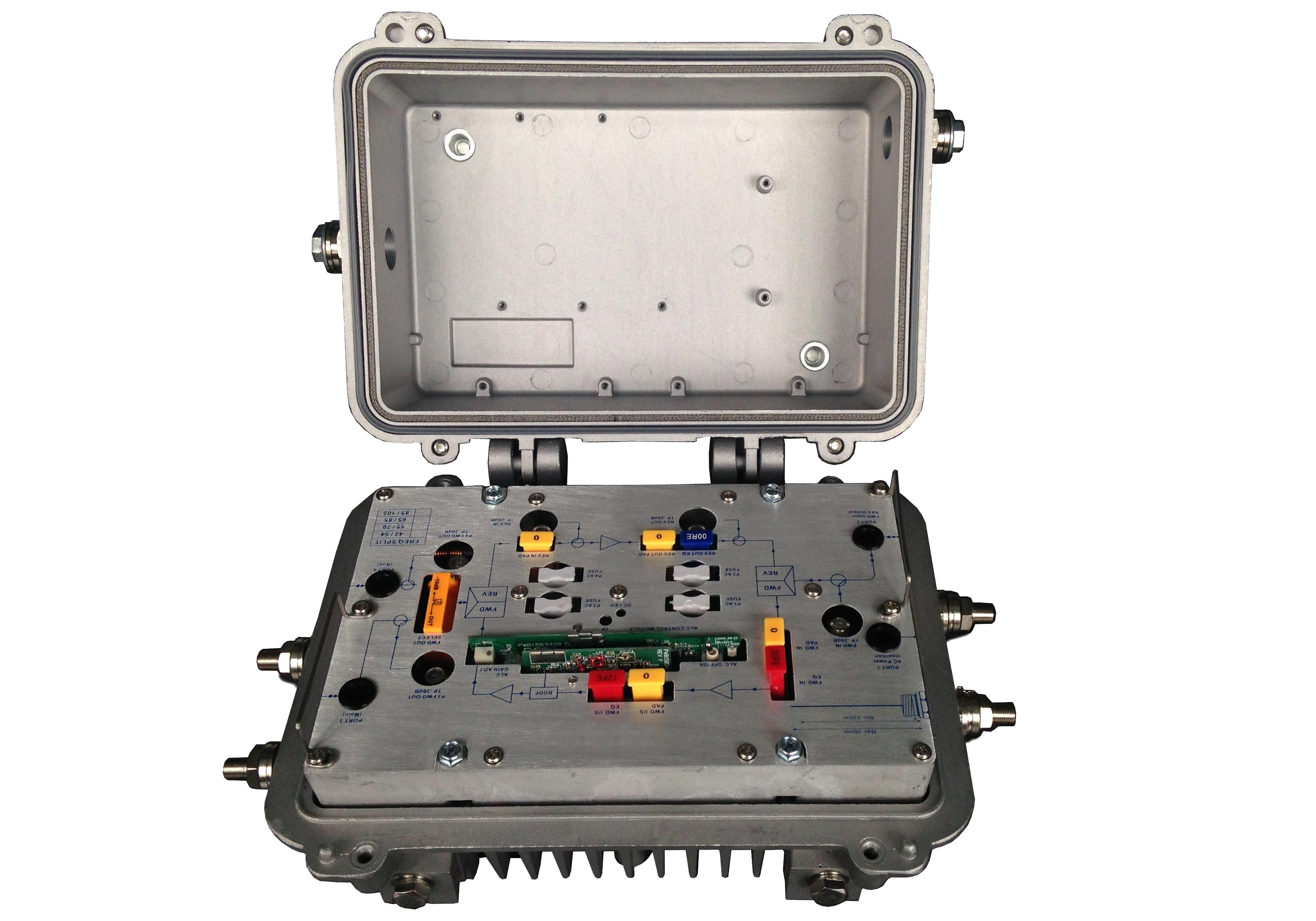 Line extender amplifier, 1 active outputs up to 2 with passive splitting, 1.2 GHz/ 200 MHz