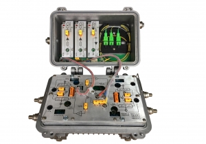 SE100 1.2 GHz Optical node, 2 active outputs up to 4 with passive splitting